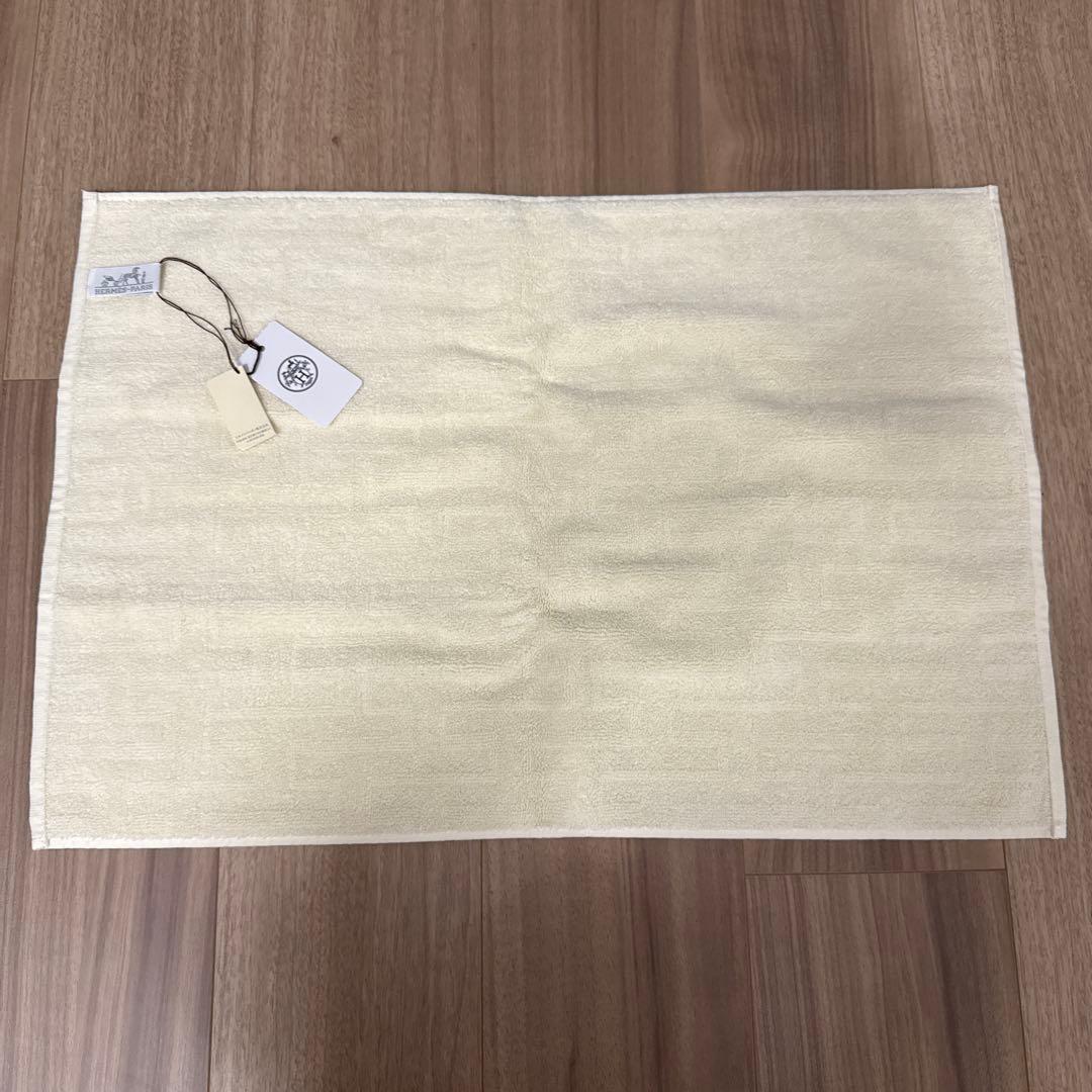 新品未使用✨HERMES エルメス　ゲストタオル　ステアーズ