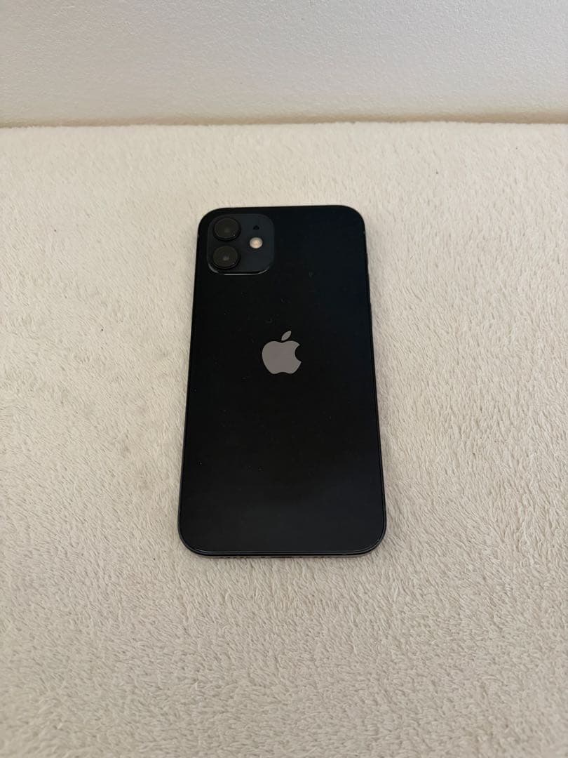 Apple iPhone 12 ブラック 本体 充電ケーブル付き
