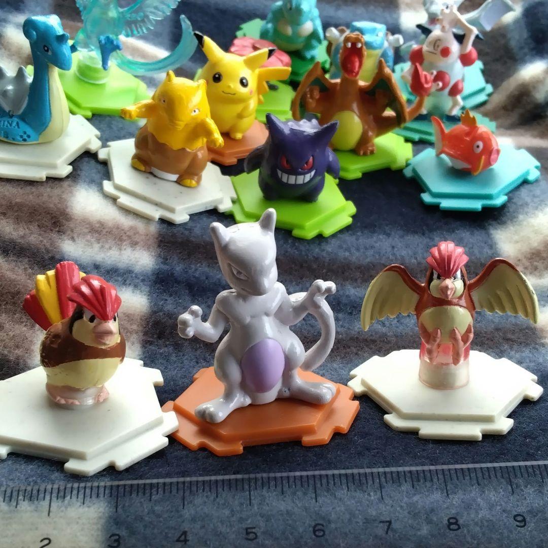 ポケモン　ミニフィギュア　フルカラースタジアム 　ピカチュウ