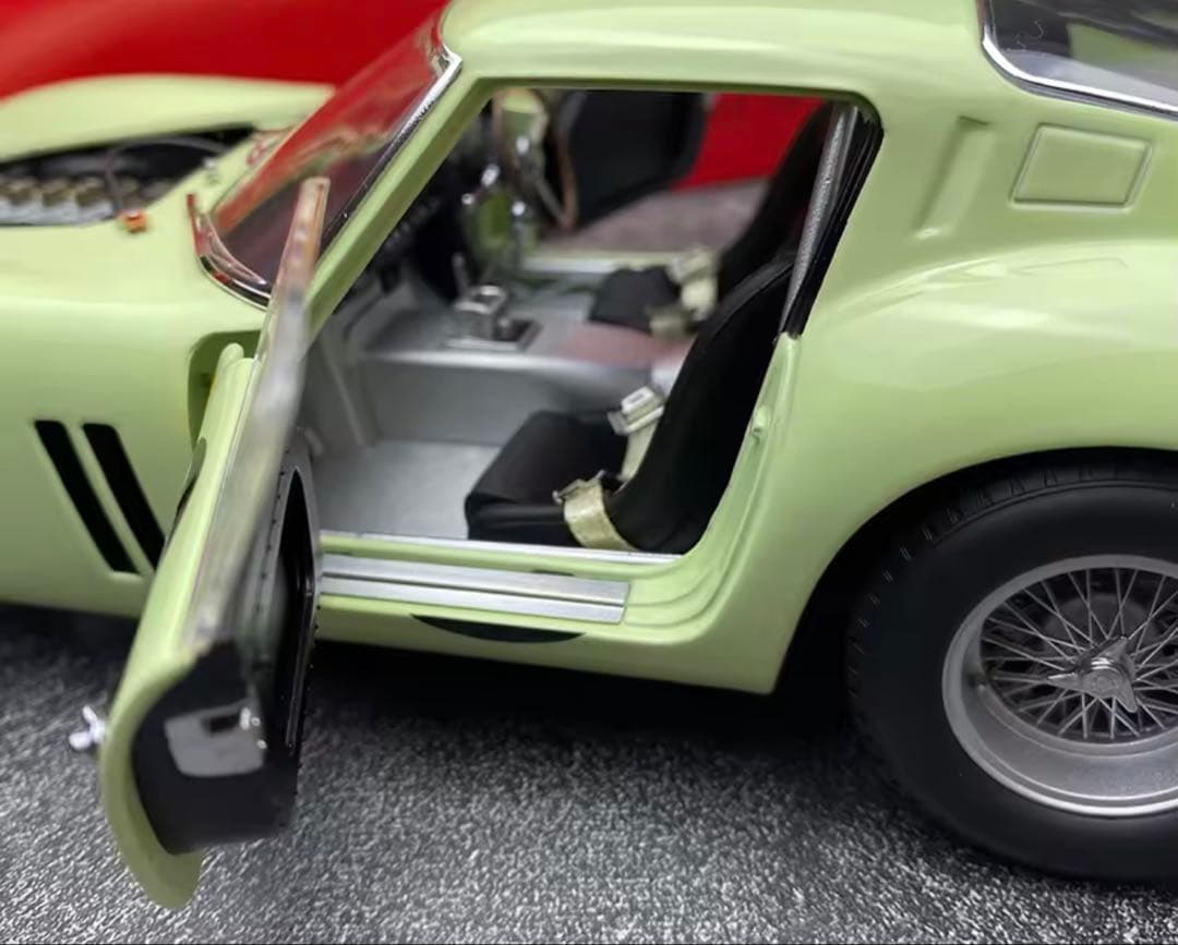 KYOSHO ダイキャストモデル 1/18 250GTO 合金製カーモデルSUV