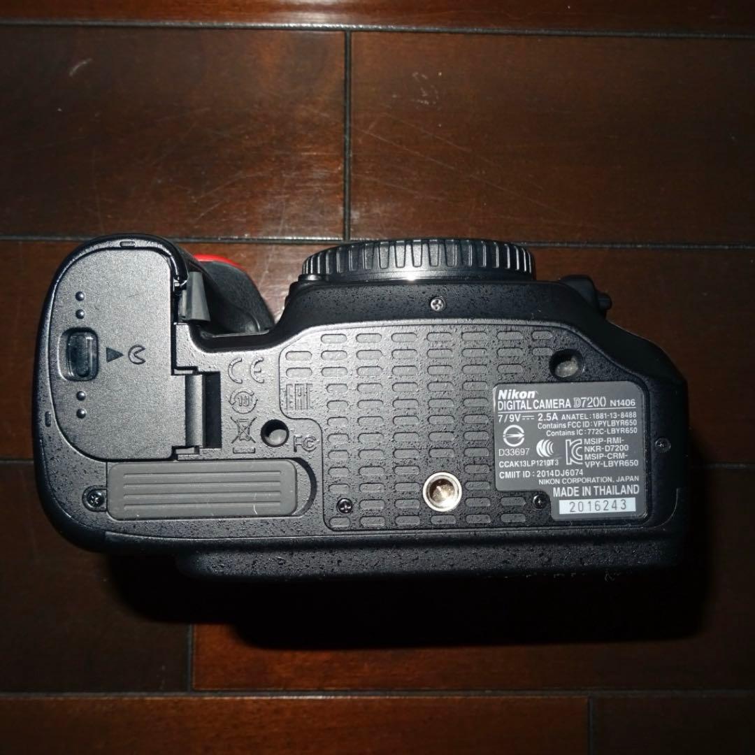 Nikon デジタル一眼レフカメラ　D7200