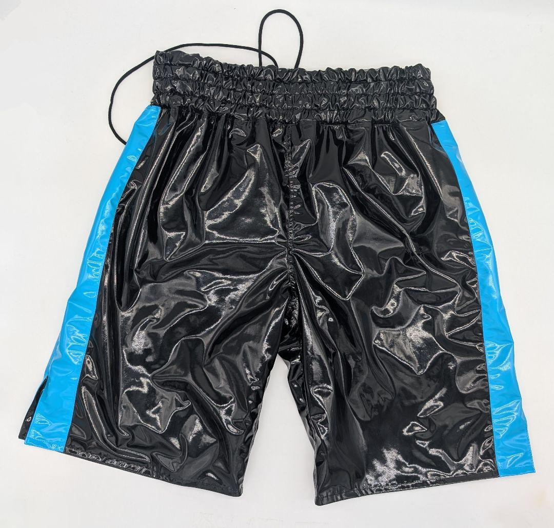 【エナメル生地のボクシングトランクス】黒×青１枚、黒×水色 １枚
