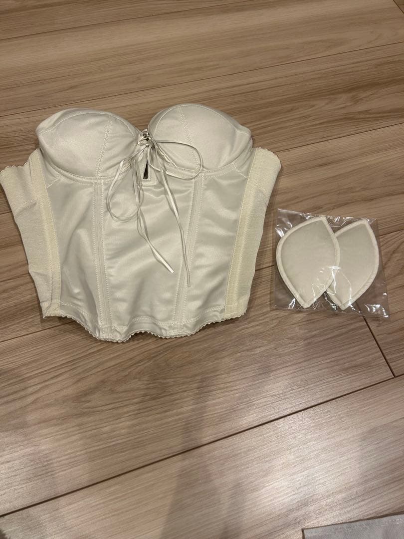 mirror mirror ブライダルインナー ビスチェ