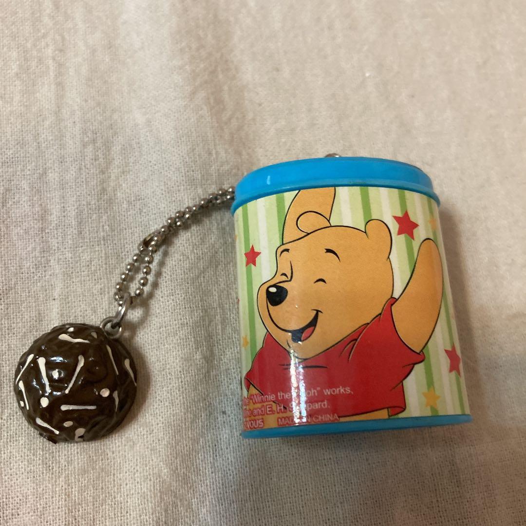キーホルダー　プーさん　チョコクランチ　缶デザイン　プラ
