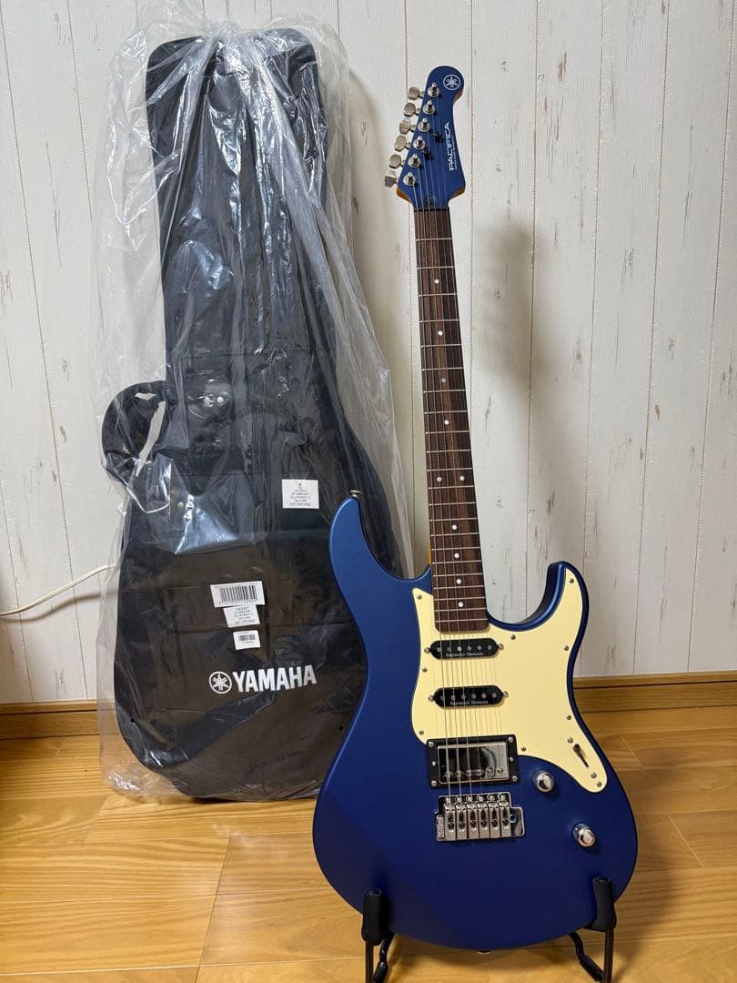 ヤマハパシフィカYAMAHA PACIFICA612VIIX ソフトケース付き