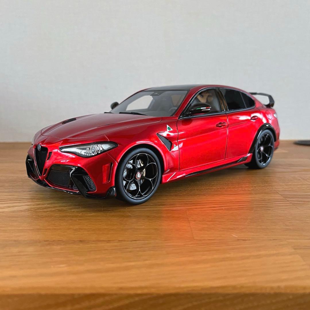 【ミニカー 美品】1/18 OttO mobile アルファロメオ ジュリア