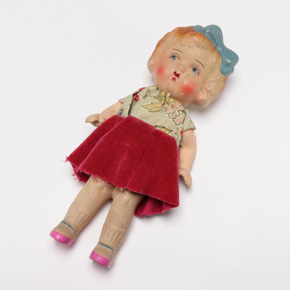 109C 陶器人形 女の子 アンティーク レトロ 置物 インテリア 高さ8㎝