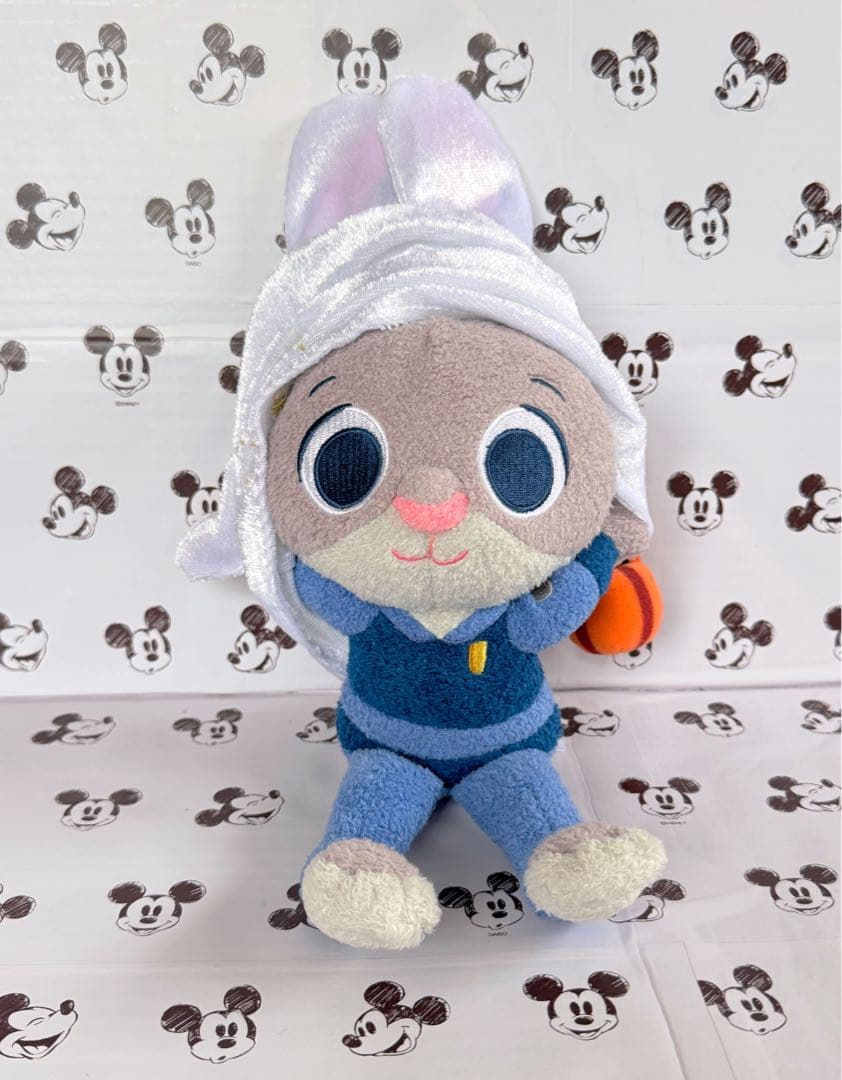 ディズニーストア　ズートピア　ハロウィン　おばけ　ジュディ　ぬいぐるみ