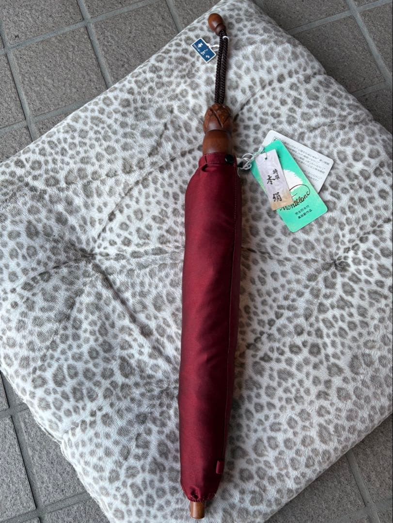 東京・モンブラン.ヤマグチ・高級創作.晴雨兼用・折りたたみ傘・絹100%!