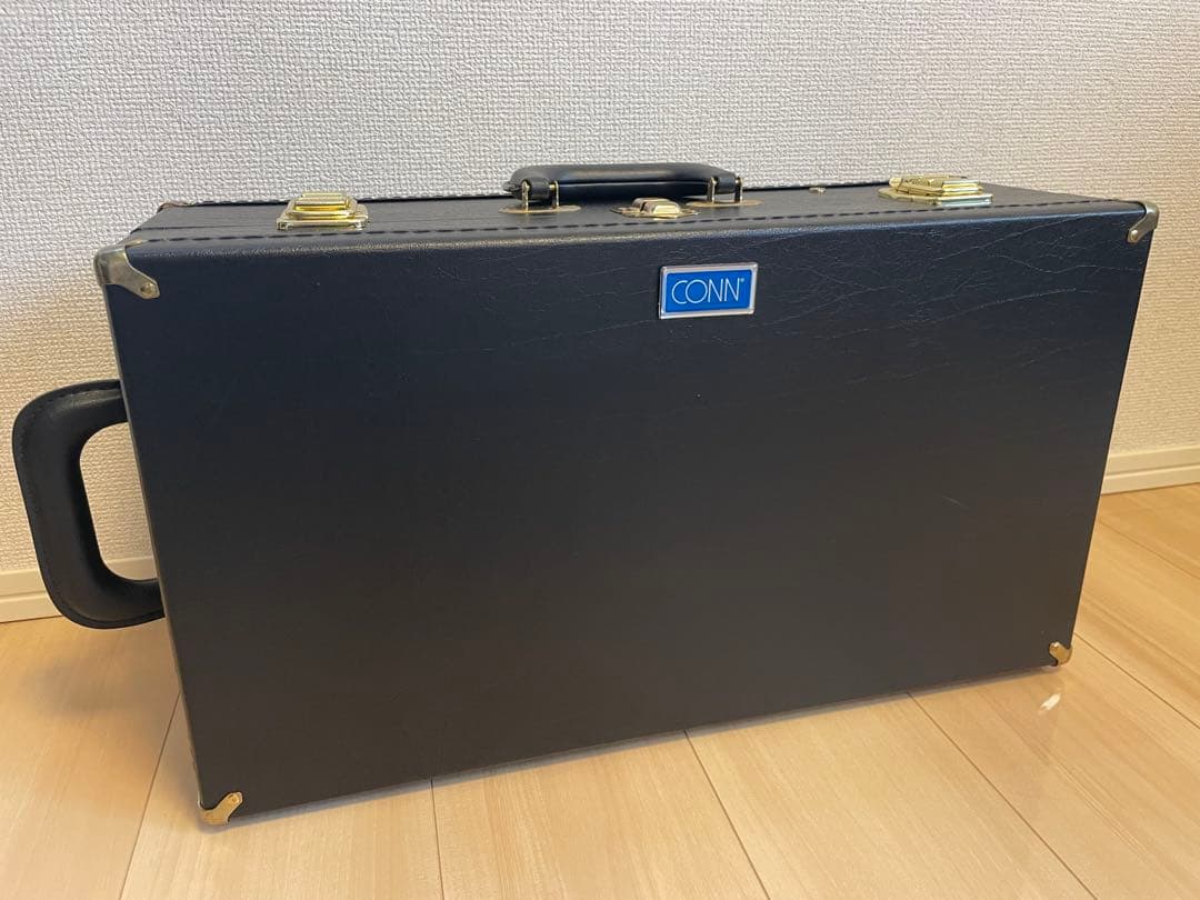 【新品】CONN フリューゲルホルンケース 黒