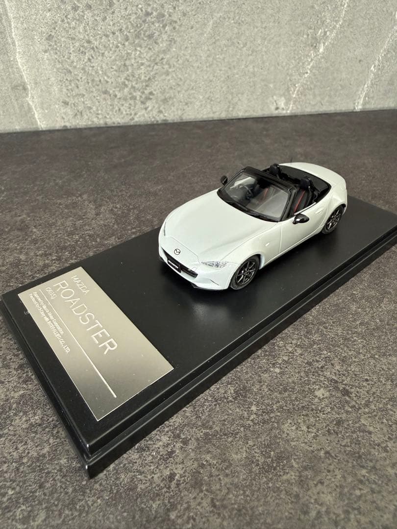 【美品】　マツダ　NDロードスター　1/43スケール　ミニカー