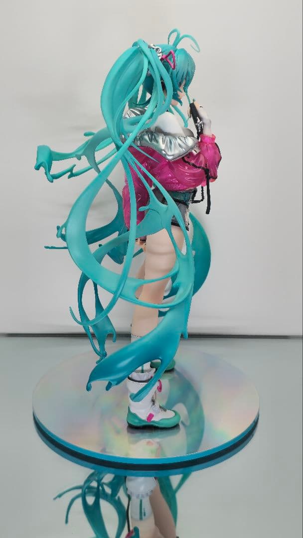 初音ミク　with SOLWA　フィギュア　米山舞　コラボ　VOCALOID