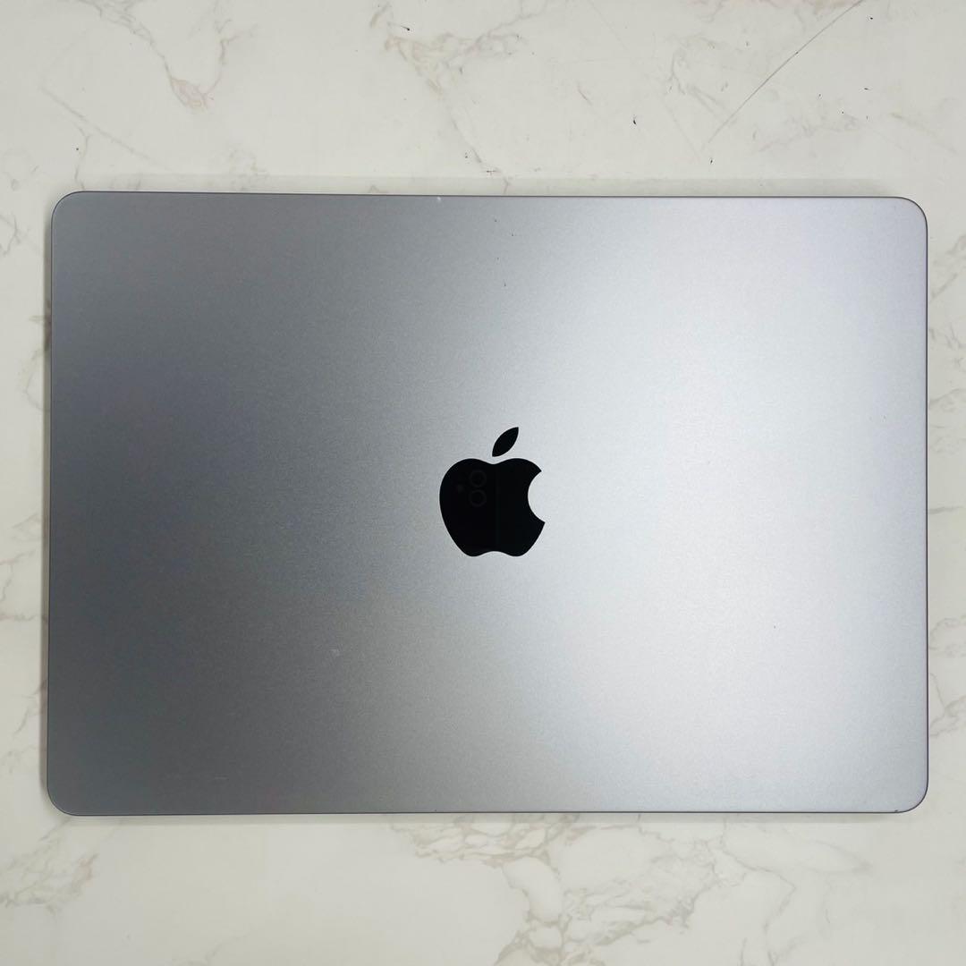 Macbook air M2 13インチ 24GB 256GB 充放電574回