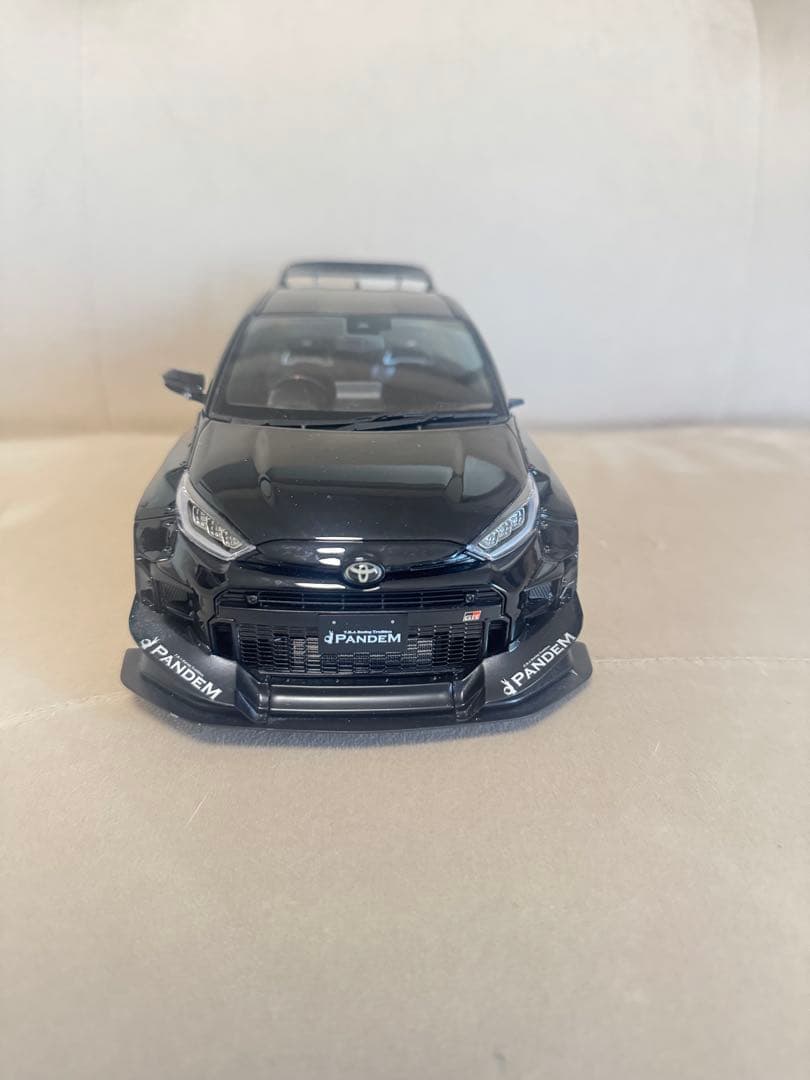 訳あり特価　イグニッションモデル1/18 PANDEM GR YARIS