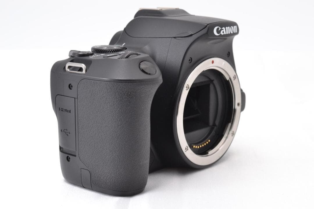 ■ 美品 ■ キャノン　Canon Kiss X10 レンズセット