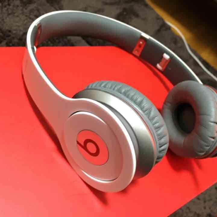 ビーツ・バイ・ドクタードレ beats