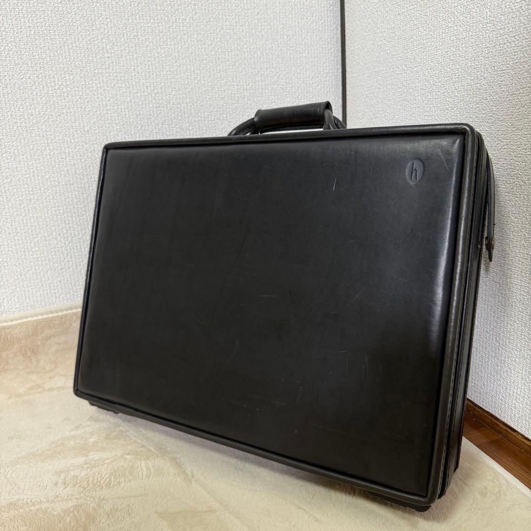 ハートマン　アタッシュケース　オールレザー　A4収納　ダイヤルロック　黒