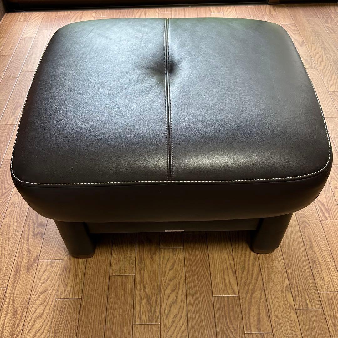値下げ　カリモク chitano チターノ スツール オットマン 本革張