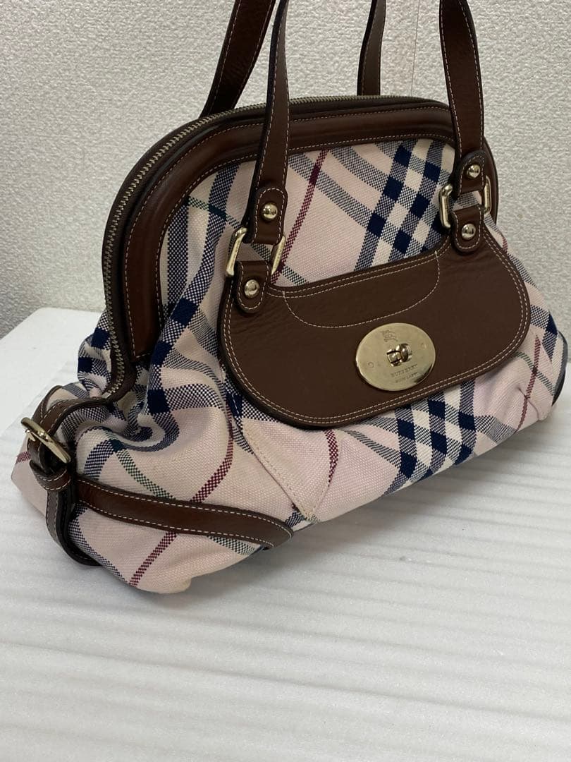 3-3202 Burberry ブルーレーベルのノバチェック柄キャンバス