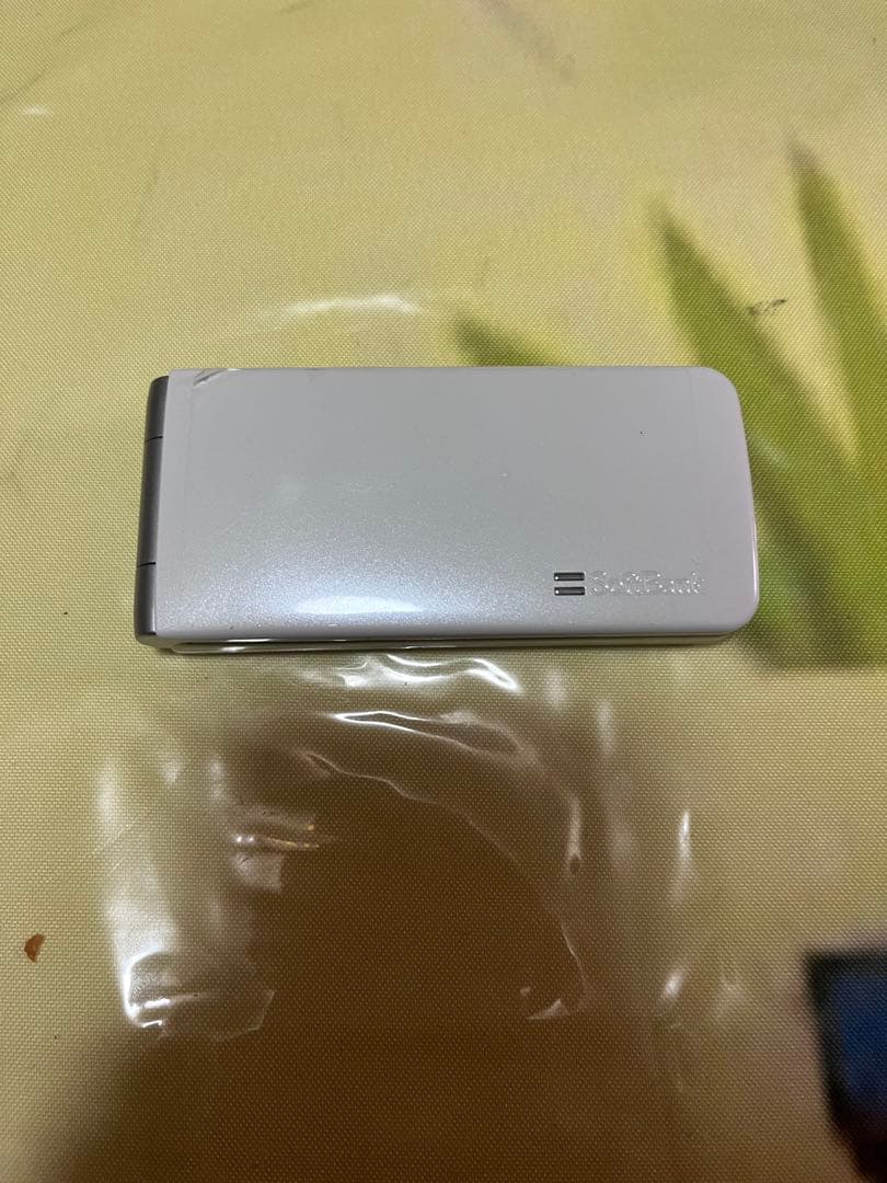 SoftBank 3台　docomo 1台の4台セット