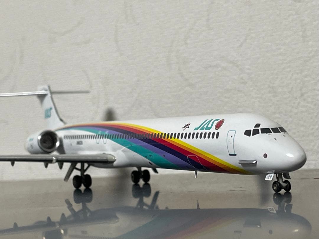 JA S旅客機MD-90 スケール1:200