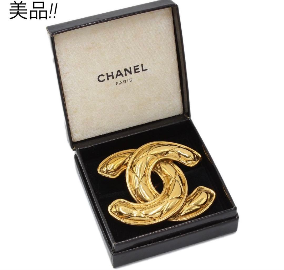 R2576 美品!! シャネル マトラッセ柄 ココマーク ブローチ