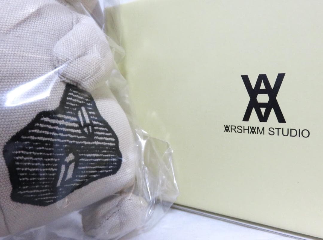 定価3.1万 新品 Daniel Arsham ピカチュウ ぬいぐるみ ポケモン