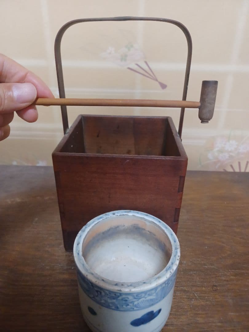 煙管・灰入れ(骨董品)