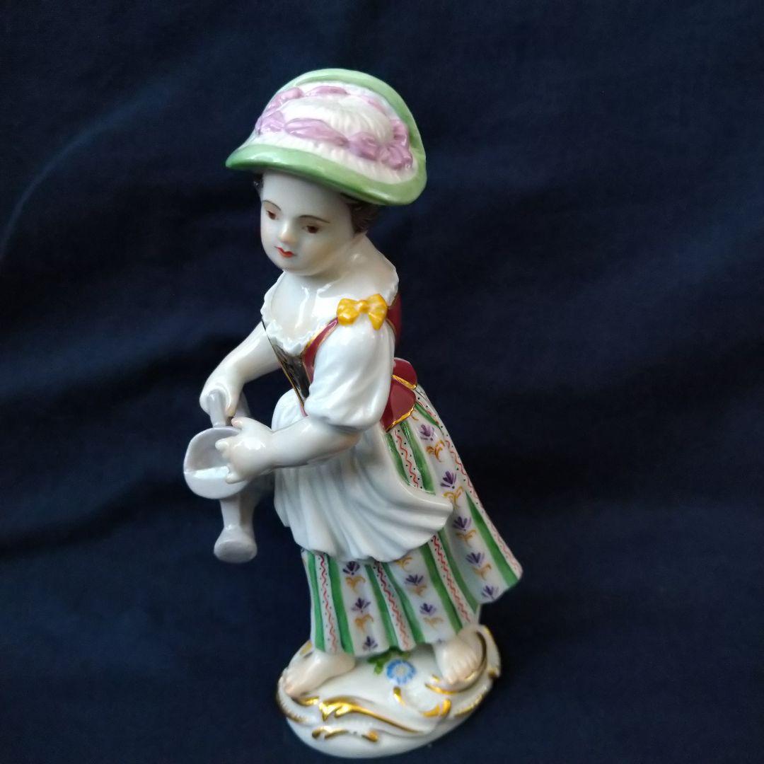 ✤マイセン(Meissen)フィギュリン『ジョウロを持つ少女』