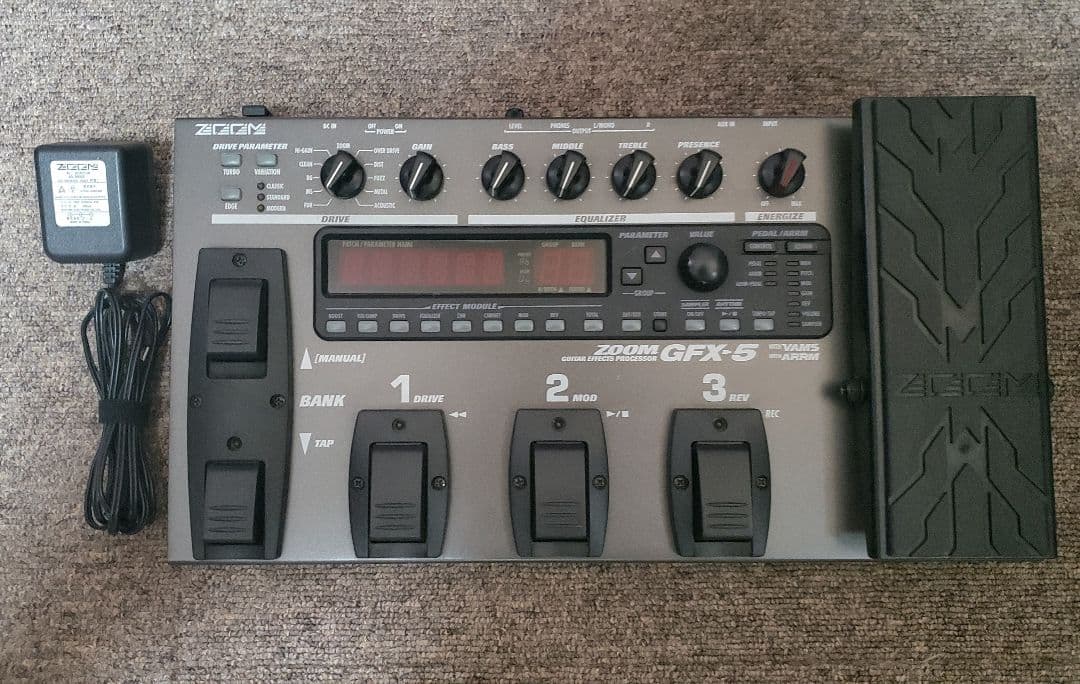 ZOOM マルチエフェクター GFX-5 純正ACアダプター付き 動作確認済み