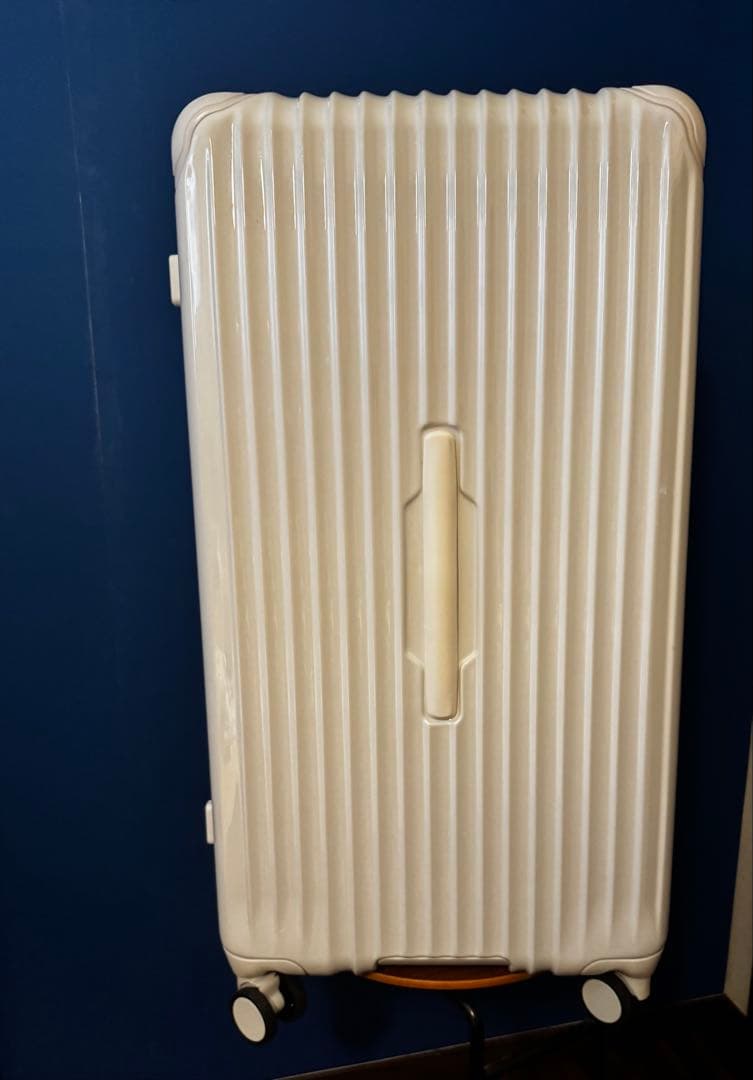 一度使用のみ大型ハードシェルスーツケース ホワイト