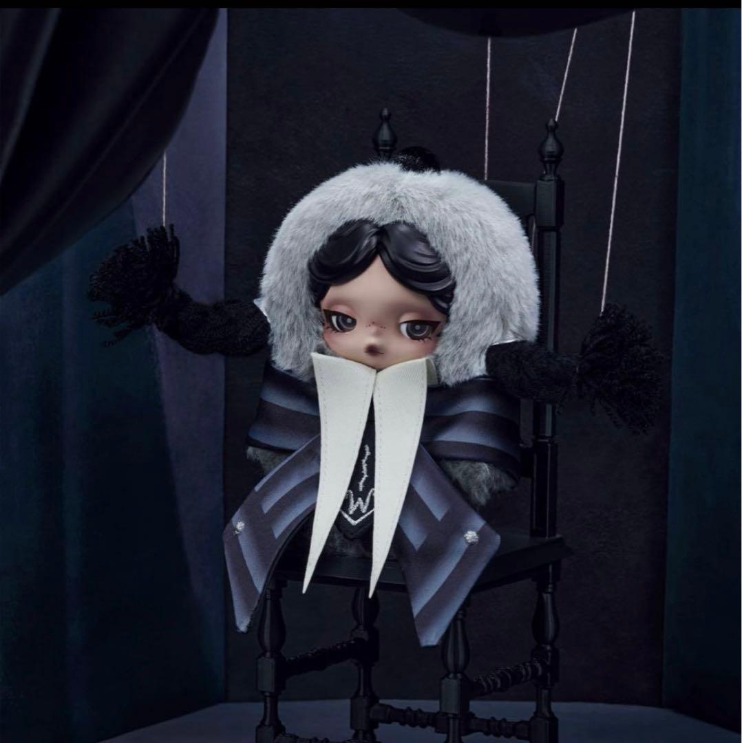 スカルパンダ × ウェンズデー ぬいぐるみペンダント SKULLPANDA