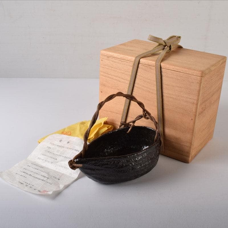 茶道具　伊曽嶋窯　渓古石香作　黒釣舟花入　共布　堀内宗完極め箱　C　R8476