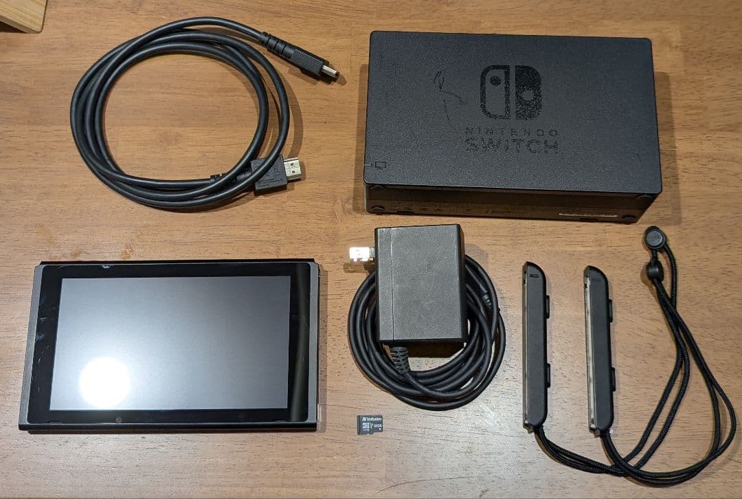 [動作確認済]Nintendo Switch 本体　マイクロSD付