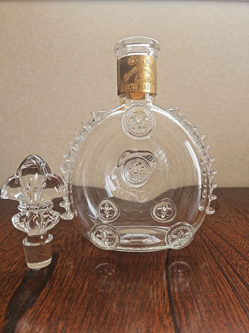 レミーマルタン　ルイ13世　バカラクリスタルボトル　空瓶　替え栓付