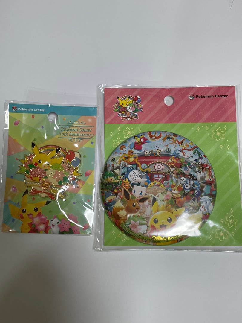 ポケモンセンター 20周年記念ピンバッチ＆缶バッジセット