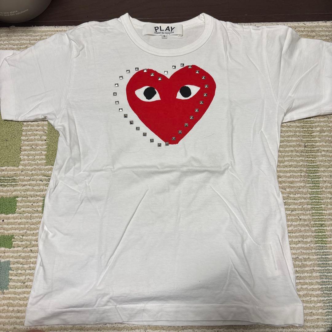 PLAY Comme des Garçons スタッヅハートプリント Tシャツ