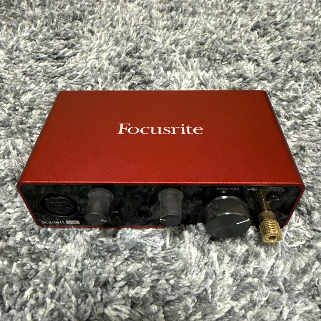 Focusrite Scarlett オーディオインターフェイス