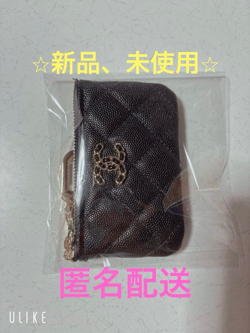 CHANEL ノベルティ　ケース