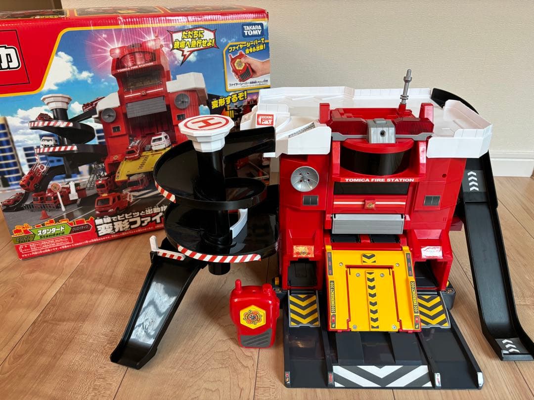 トミカ　まとめ売り４点