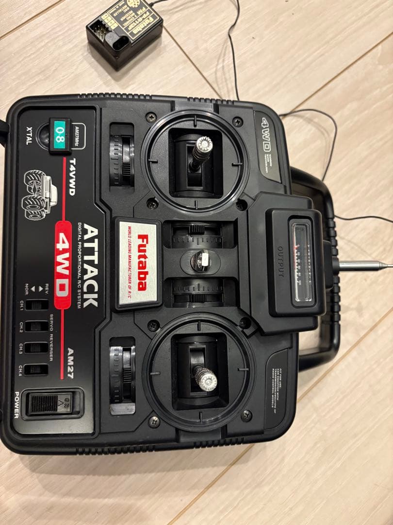 Futaba Attack 4WD AM27 送信機