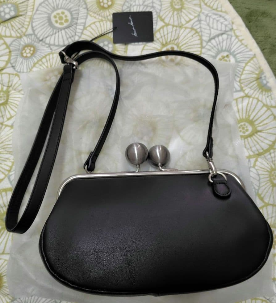 【新品未使用品】カワカワ　3way ブラック がま口ショルダーバッグ