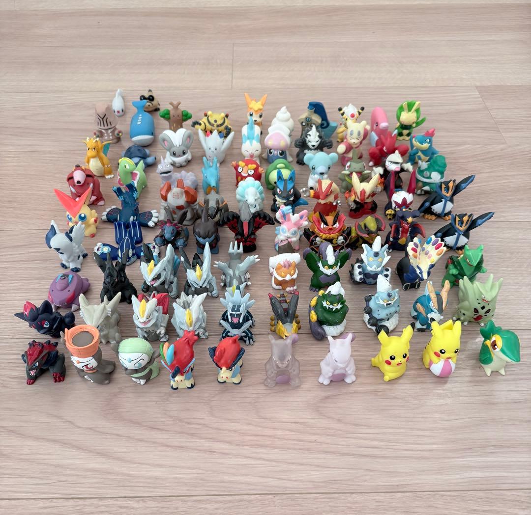 ポケモン缶入り！ポケモンフィギュア 約117体セット　(おまけ付き)