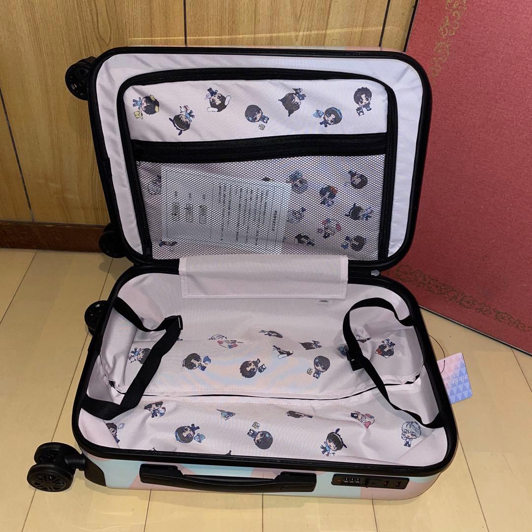 SEVENTEEN × サンリオキャラクターズ　キャリーケース　セブチ