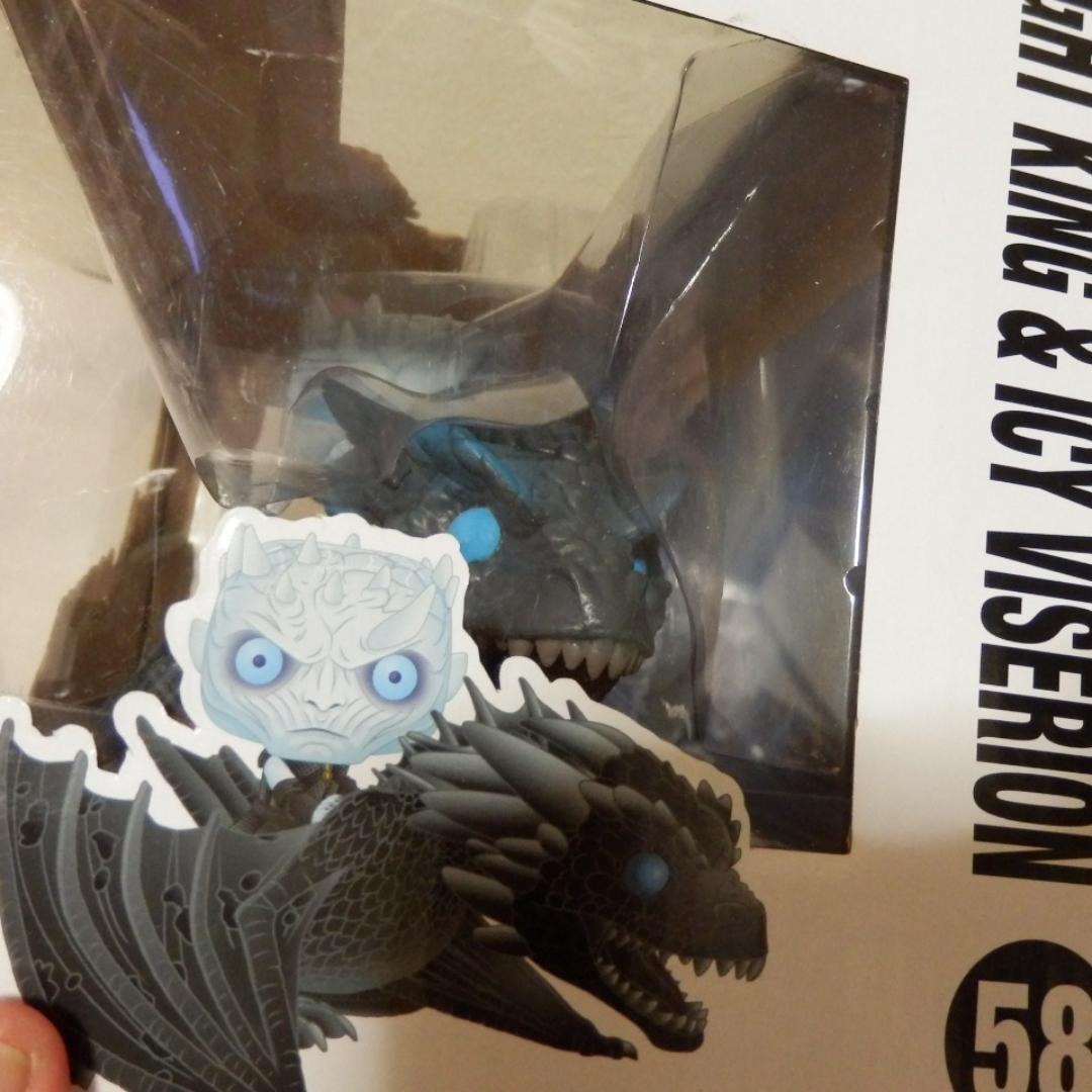 ★日本未発売❤️FUNKOPOP❤️暗闇発光verナイトキング乗馬ドラゴン限定版