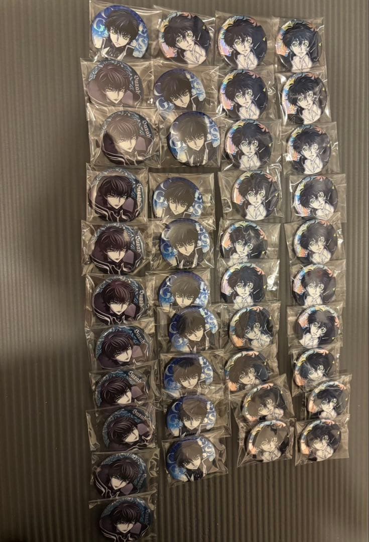 コードギアス　ホロeye缶バッジ　枢木　スザク