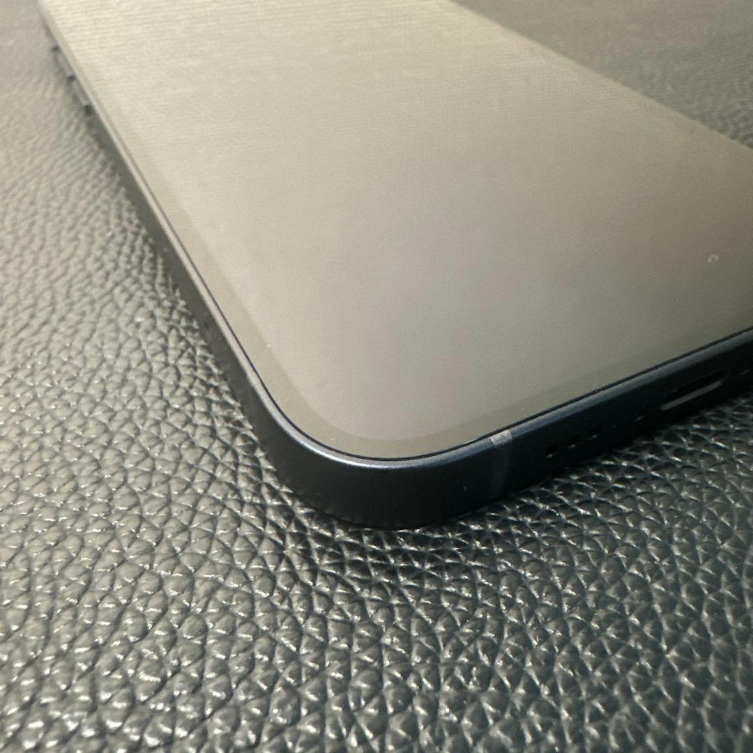 ほぼ未使用　Apple iPhone 12 64GB SIMロックなし