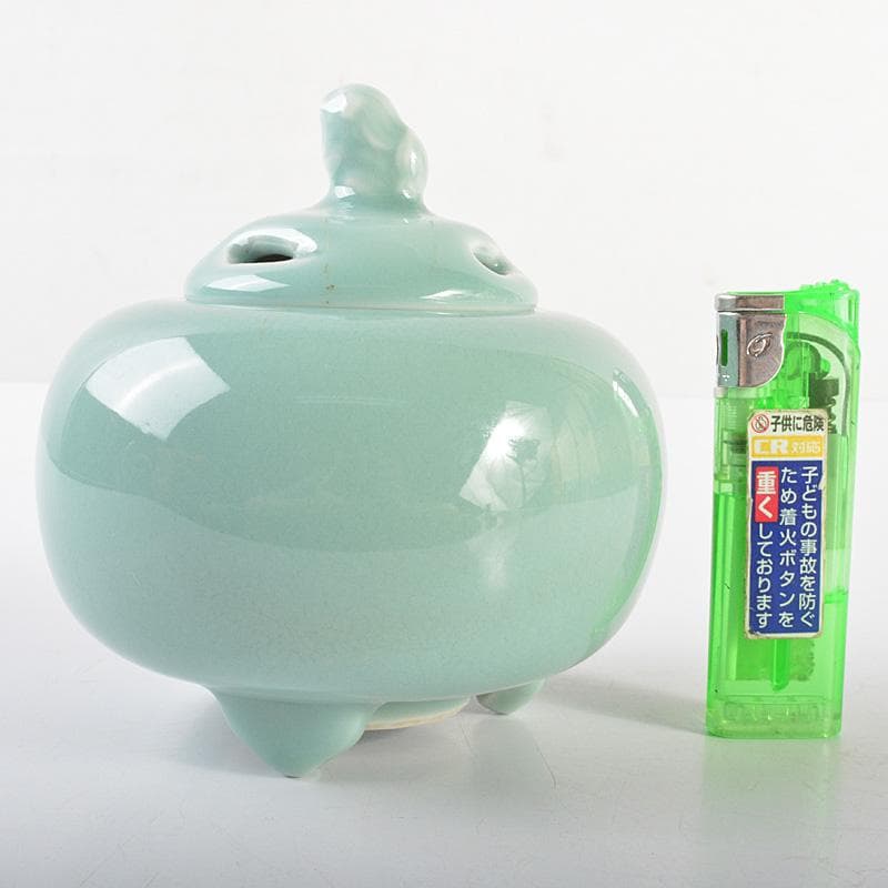 茶道具　板谷波山作　青磁　三足香爐　共布共箱　M　R6770