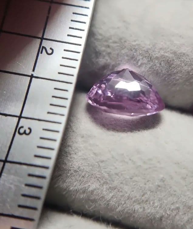 特大！高品質非加熱天然ピンクサファイア 3.787ct
