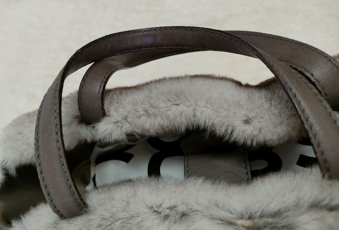 Salvatore Ferragamo ラビットファー×スウェード ハンドバッグ